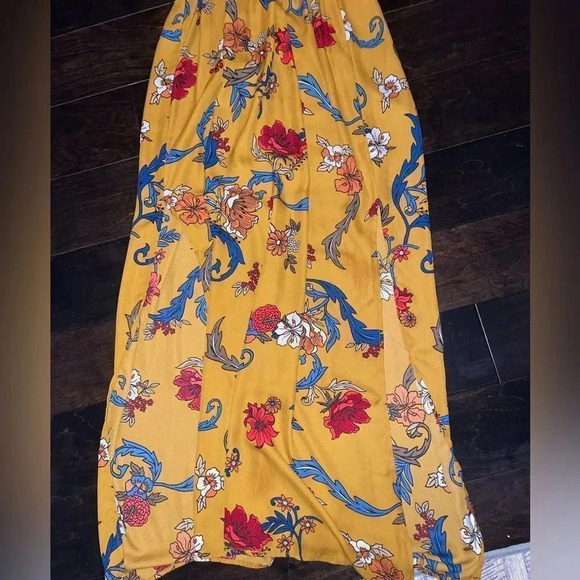 SHE + SKY  MULTI COLOR FALL FLORAL SMOCKED WAIST MAXI DRESS WIDE SLEEVES SIZE M - Picture 10 of 15